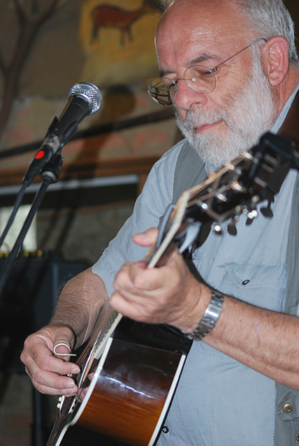 Bruno Pianta alla chitarra